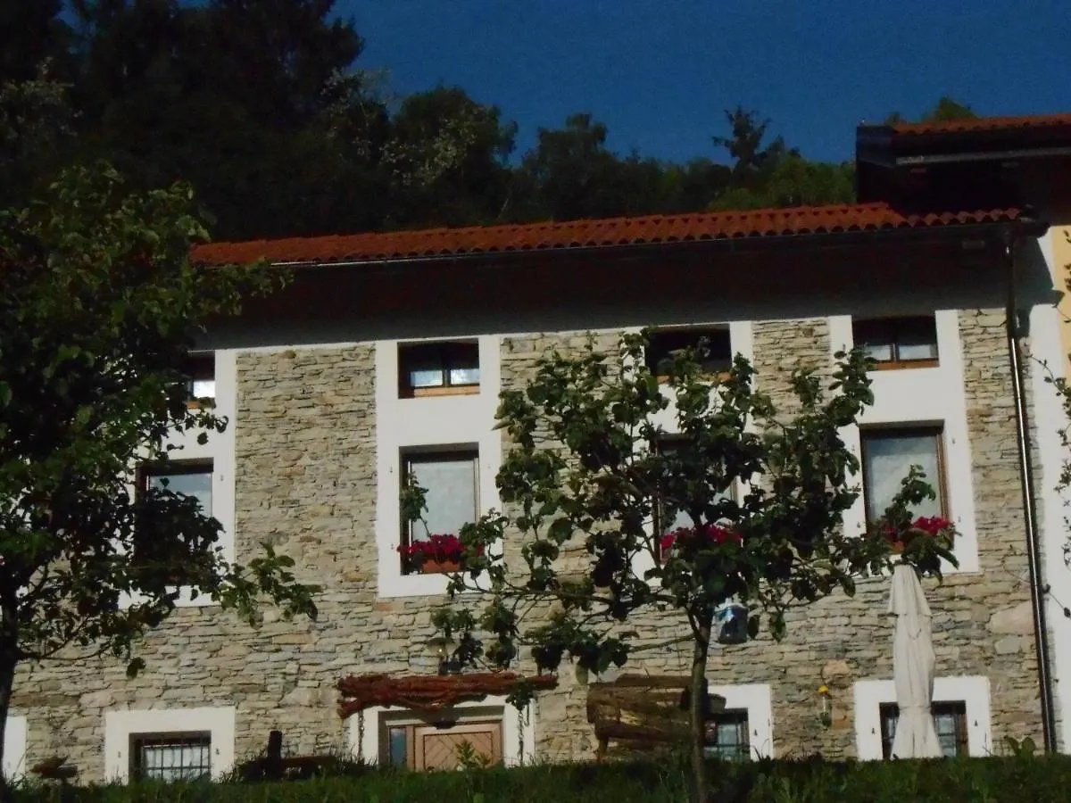 ファームステイ Agriturismo La Casa Nei Boschi Colderu