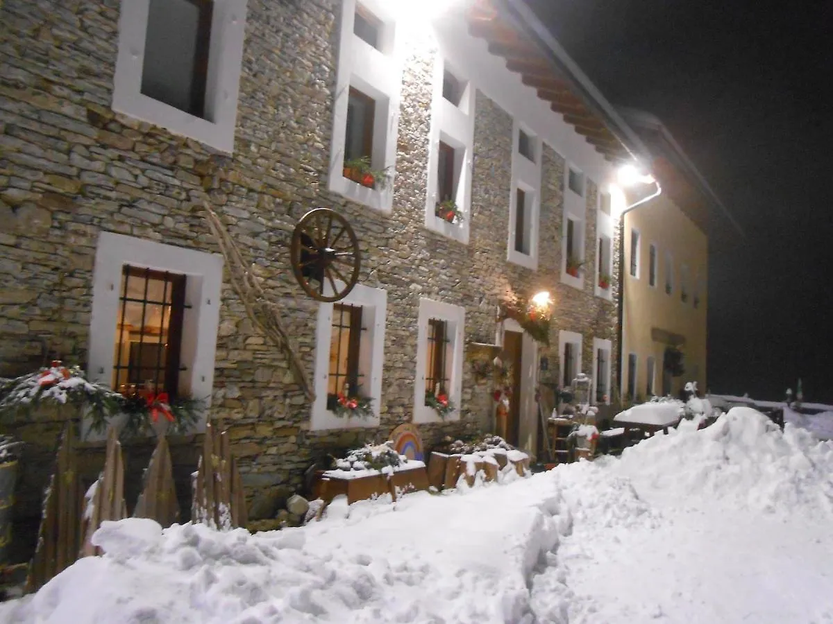 Agriturismo La Casa Nei Boschi Colderu Farm stay