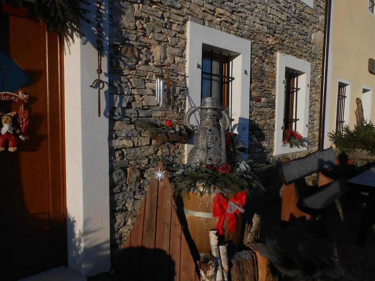 Farm stay Agriturismo La Casa Nei Boschi Colderu